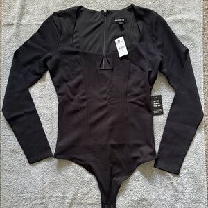 Long-sleeved structured bodysuit